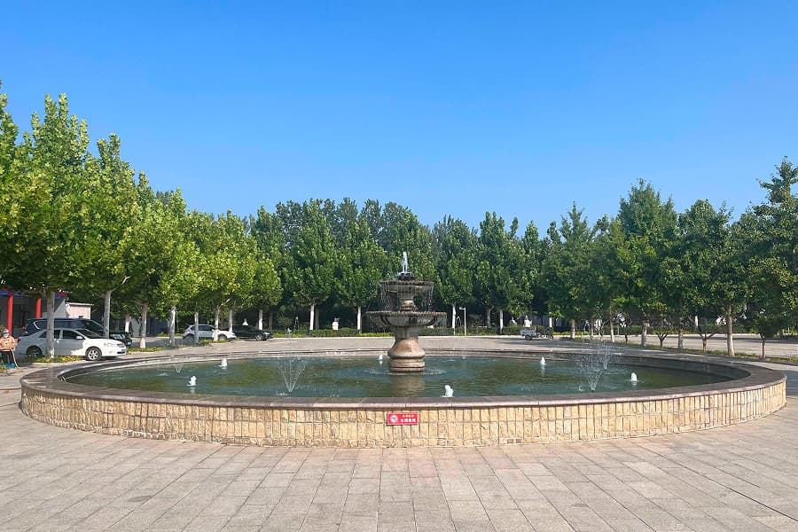 灵山宝塔陵园景观图
