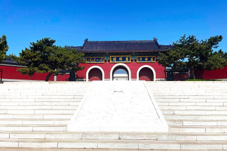 清东陵万佛园大门图